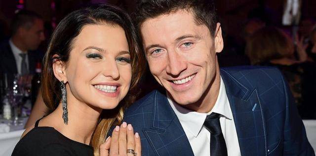 开云-关于莱万多夫斯基在热火比赛中出色防守德布劳内连续十场比赛得分超过状态火爆，莱比锡主帅复盘直接炸裂的信息-开云